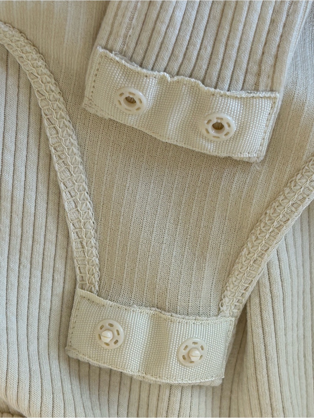 H&M Cream Ribbed Long-Sleeve Bow-Front Bodysuit Minimalist Coquette Size Small - Picture 6 of 8